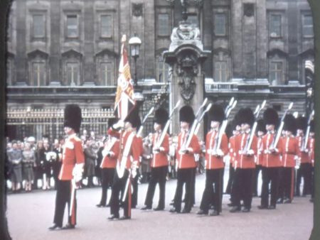 Changing of the Guard at Buckingham Palace - View-Master Single Reel - vintage - 1007 For Sale